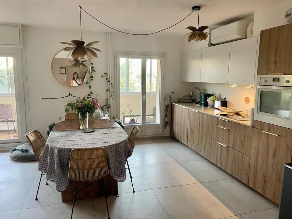Beautiful apartment with terrace Apartment in Marseille
