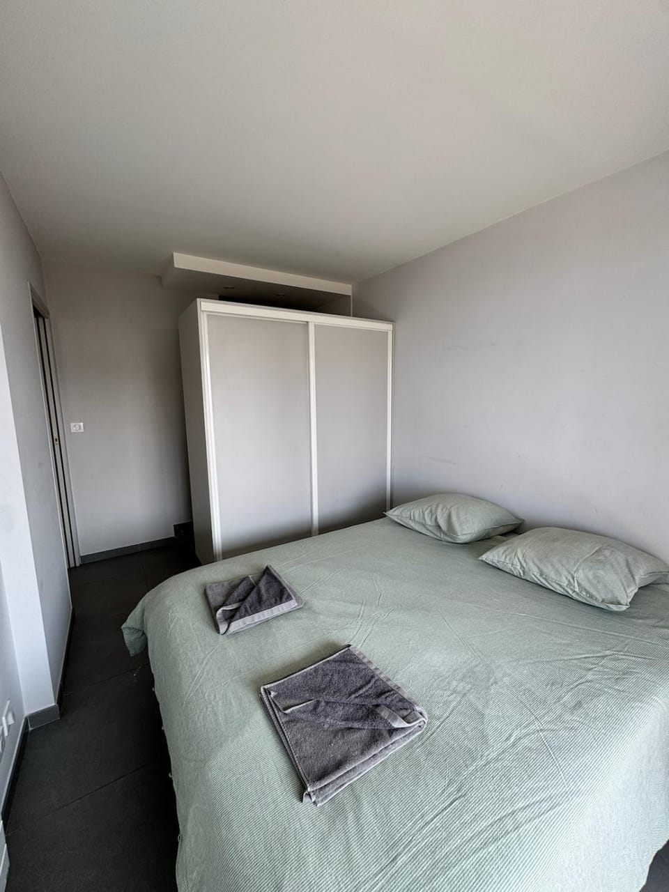 Bed, Photo of the whole room, Bedroom, towels, wardrobe