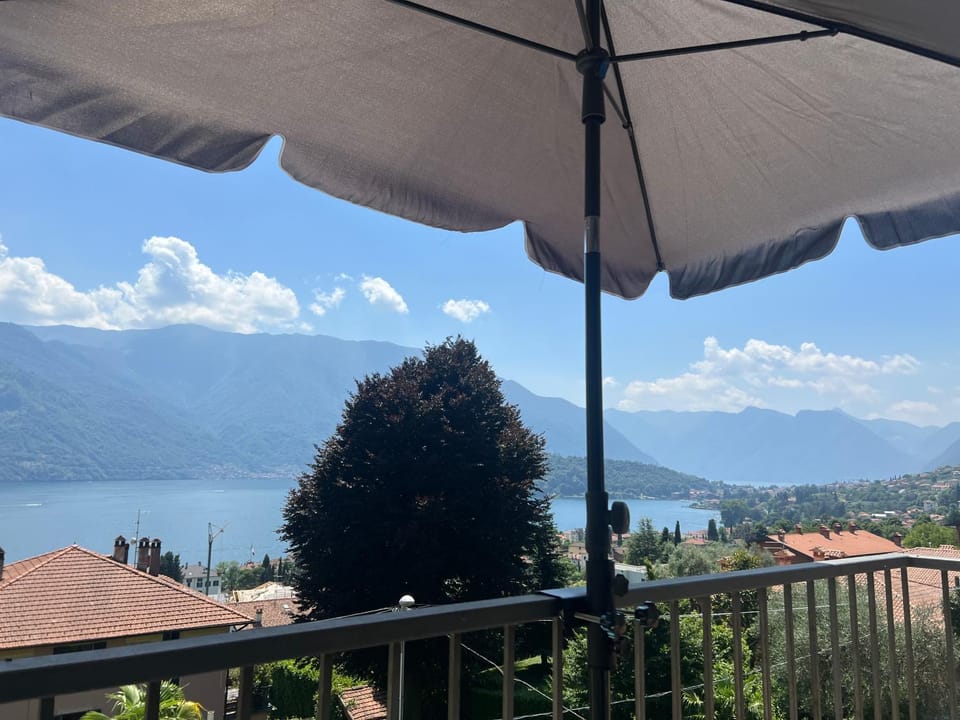 Dilly Dally Days Apartment in Tremezzo