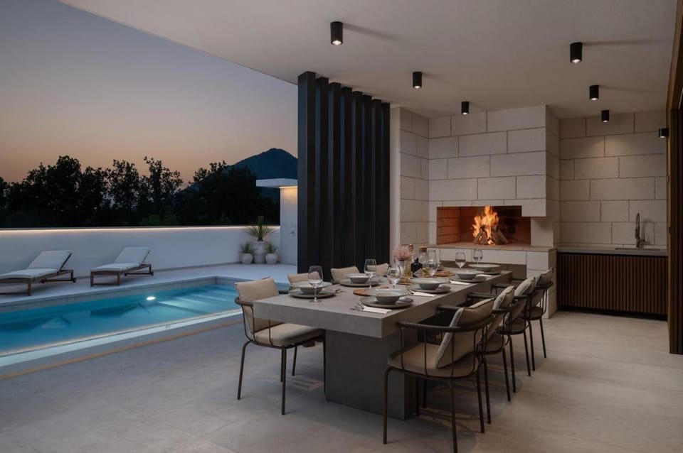 New! Luxury Villa Cvita-design award winner 2025 Villa in Seline