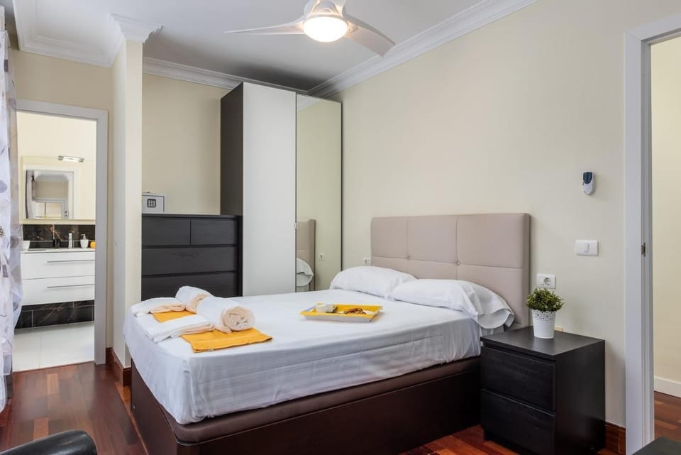 Living room, Bedroom
