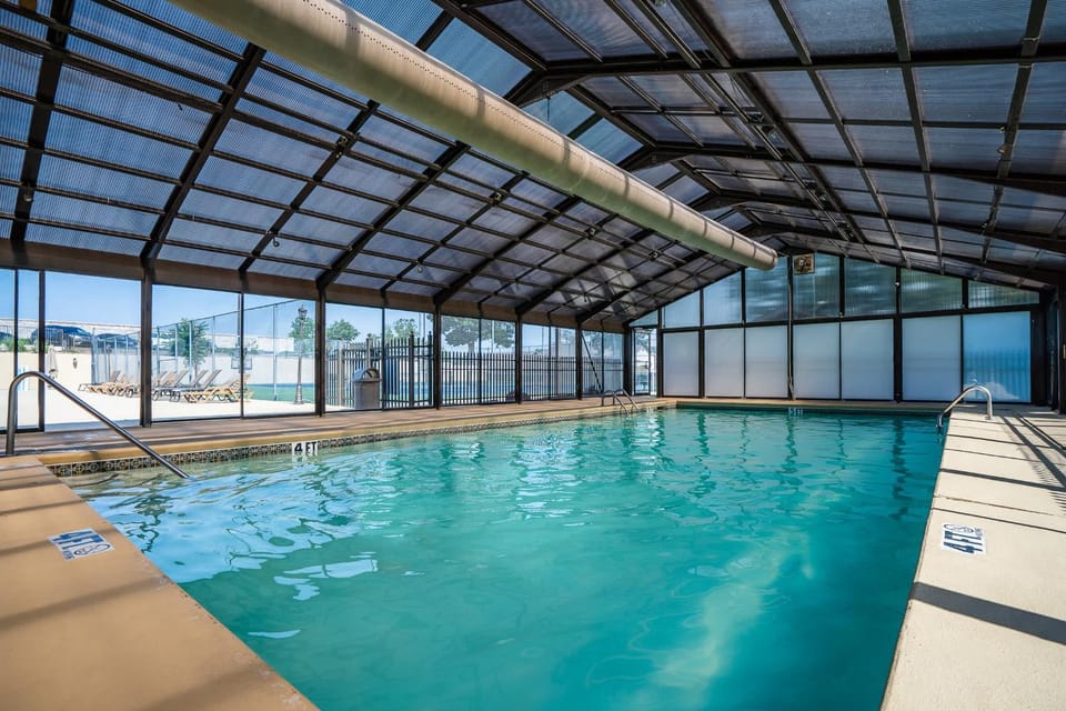 Golf Course Escape - Resort Amenities House in Branson