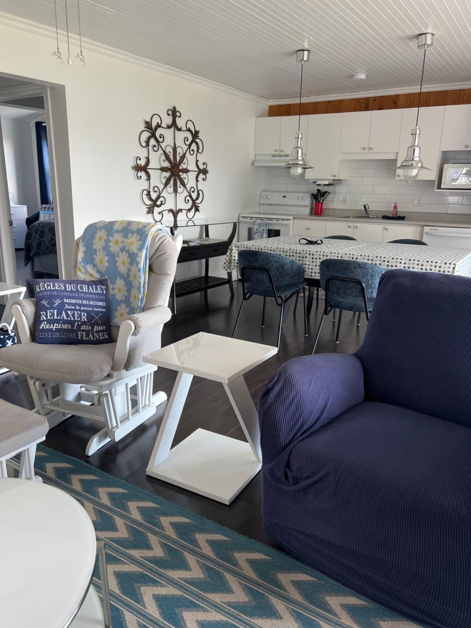 Kitchen or kitchenette, Living room, Dining area
