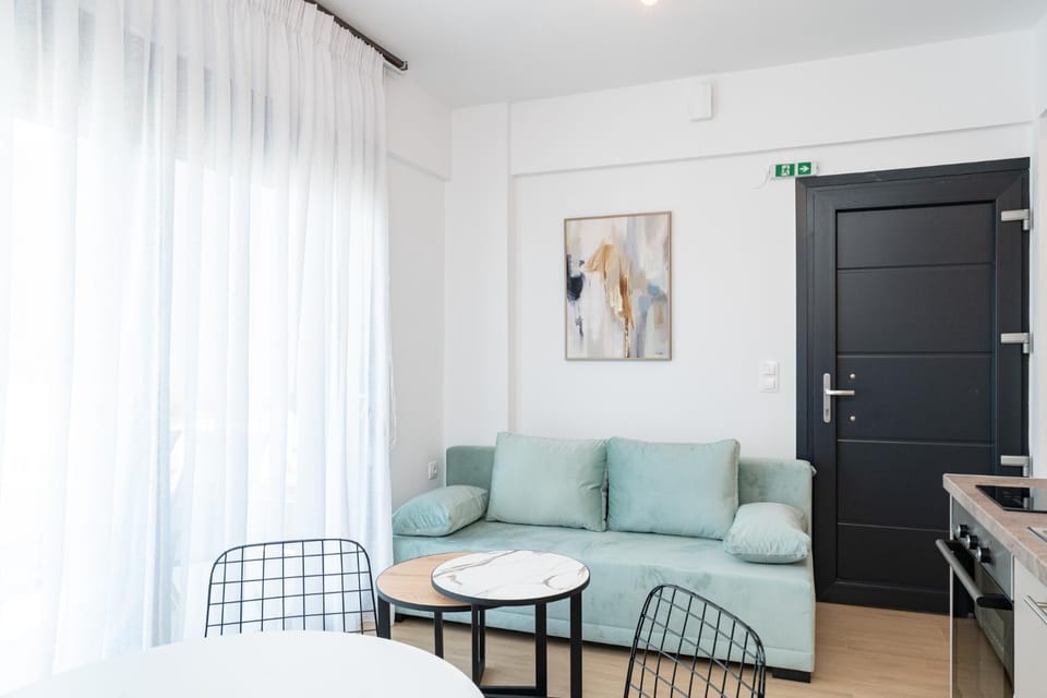 Kitchen or kitchenette, Living room, Seating area