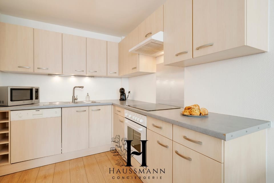 dishwasher, microwave, oven, stove, stove, kitchen, kitchen