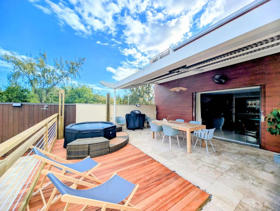 Patio, Day, Spa and wellness centre/facilities, sunbed