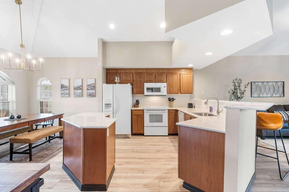 Shades of Branson - Experience All the Best of Branson Prime Location House in Branson