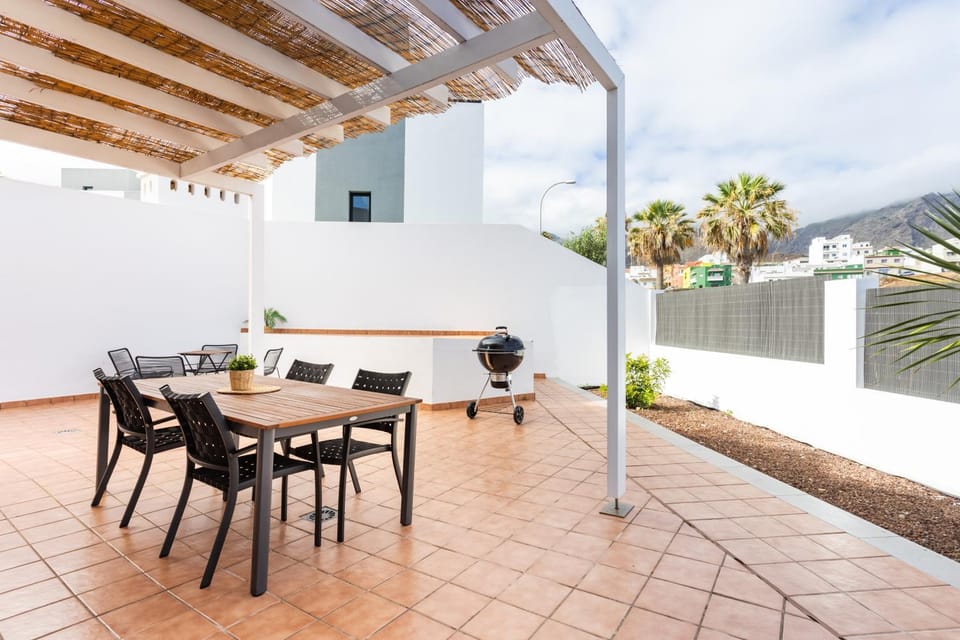 Patio, Natural landscape, View (from property/room), Balcony/Terrace, Mountain view