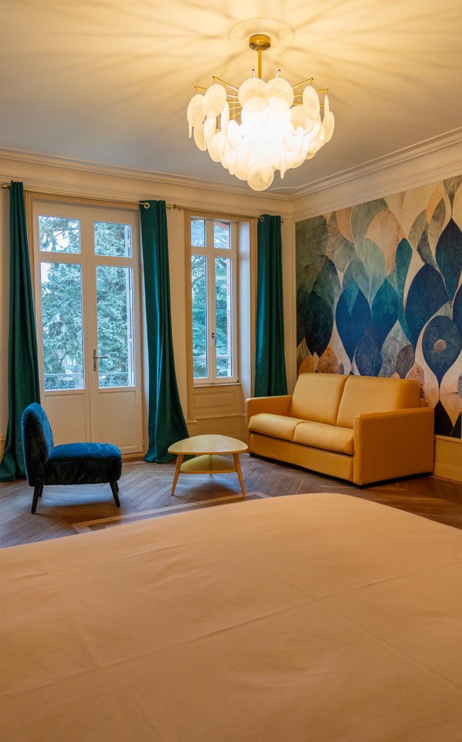 Photo of the whole room, Seating area, Bedroom