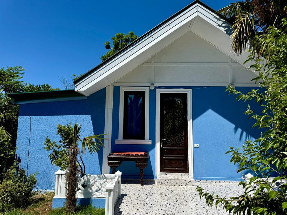 Коттедж в саду роз Luxury tent in Adjara, Georgia