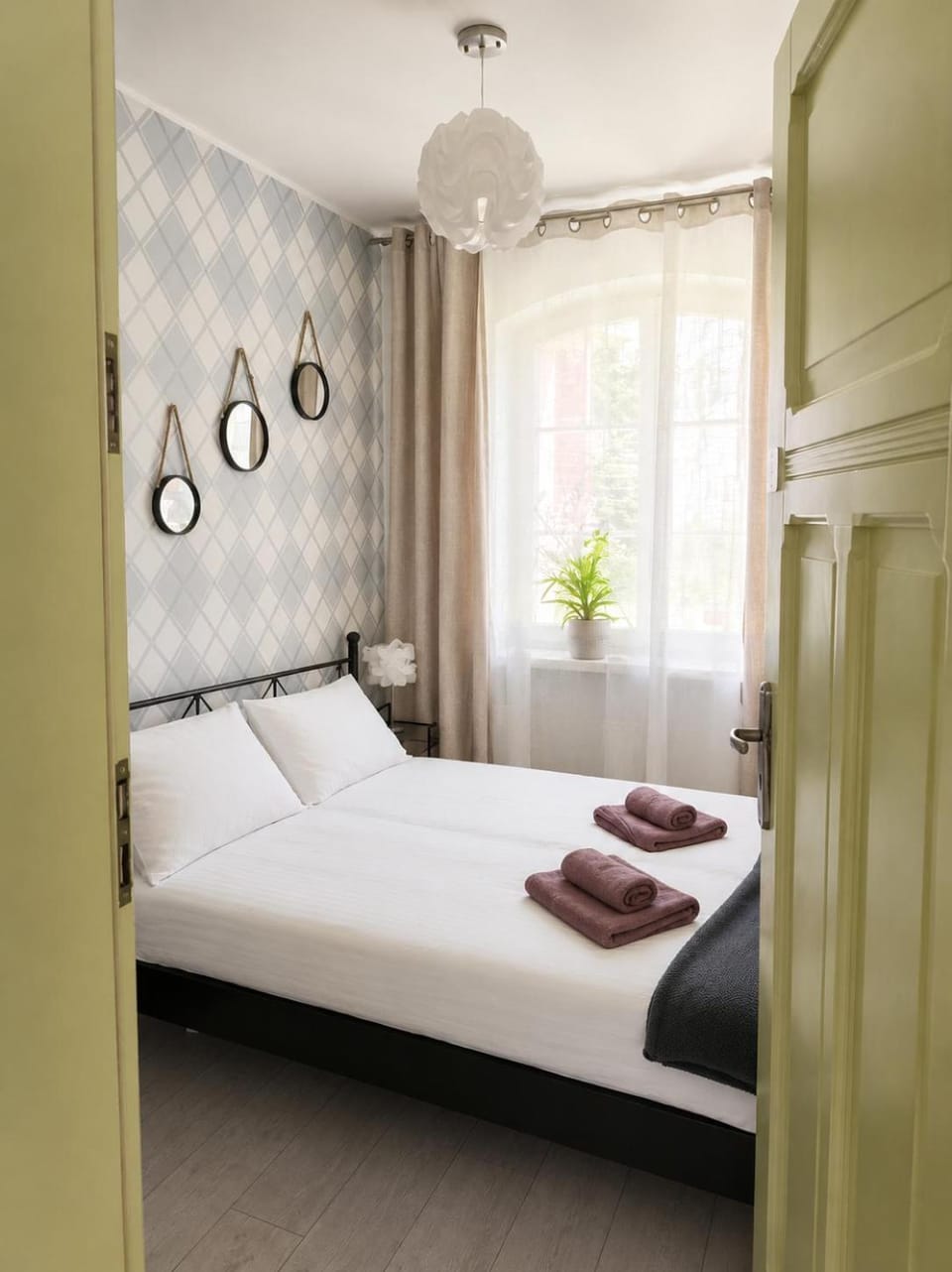 Bed, Bedroom, towels, wardrobe