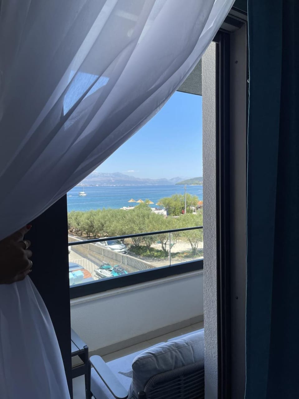 Sea Slatine I - Modern apartment with pool - 30 meters from the beach Apartment in Šibenik-Knin County, Croatia