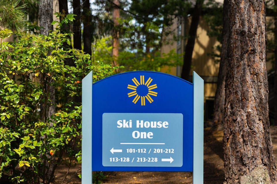 Ponderosa Resort Condo for 6 House in Bend