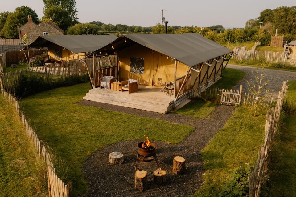 Property building, Natural landscape, BBQ facilities, Garden, Garden view