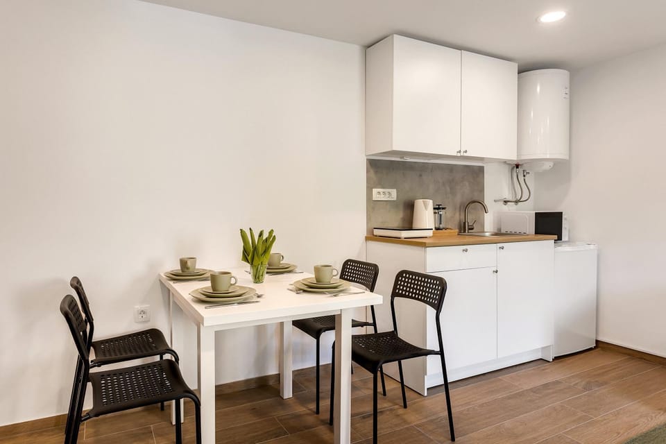Coffee/tea facilities, Kitchen or kitchenette, Dining area, pet friendly