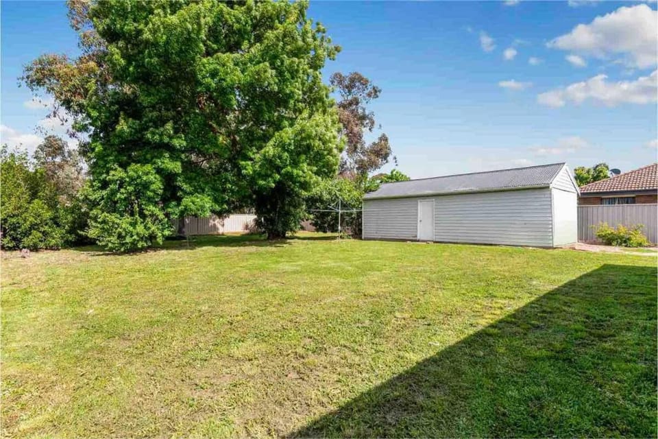 Bendigo Bliss - Cheerful & Spacious Home in Bendigo House in Bendigo