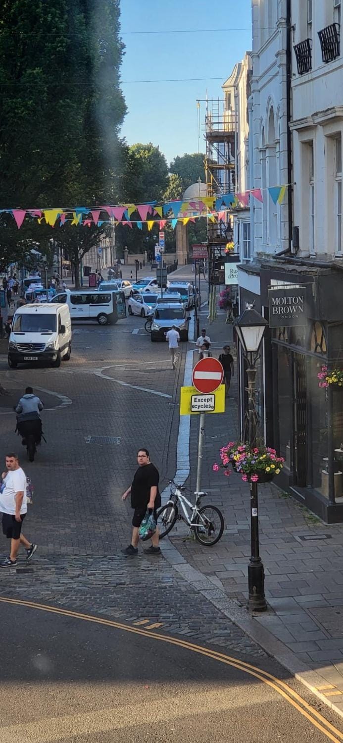 Day, Neighbourhood, Street view, Location