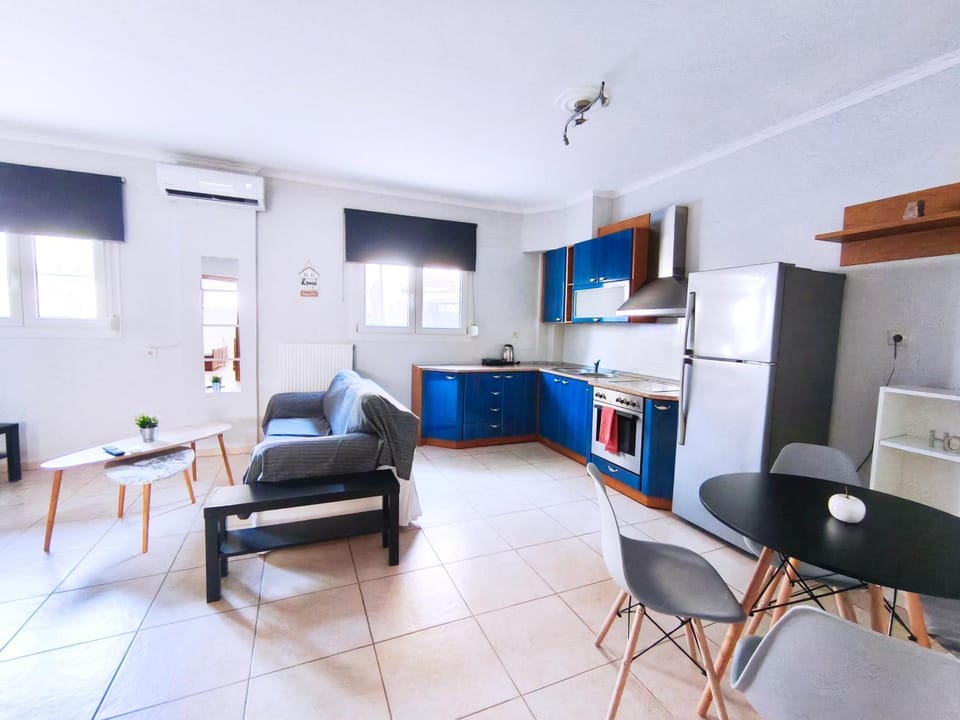 Kitchen or kitchenette, Living room, Seating area, Dining area, oven, stove, kitchen, air conditioner