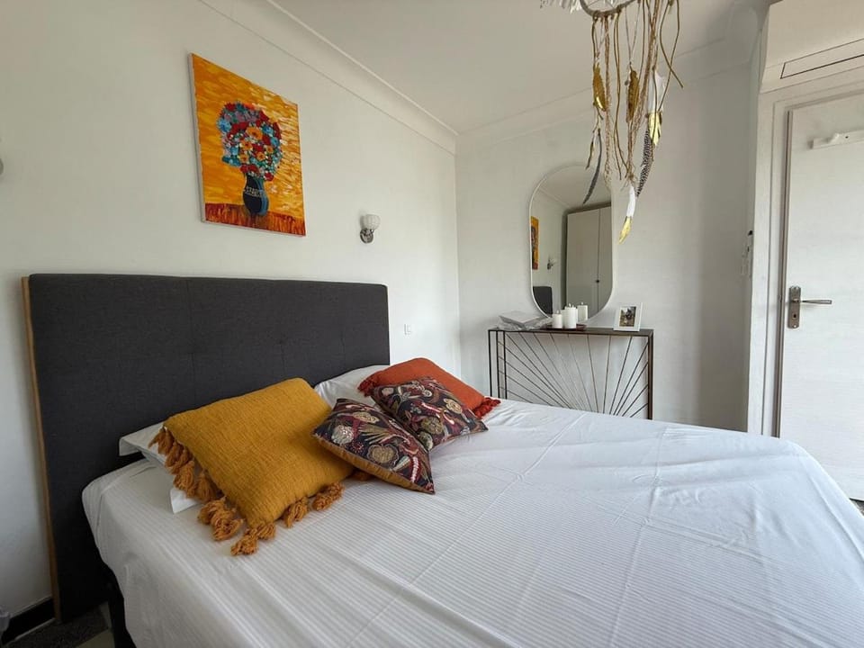 Bright house sea view, Mediterranean charm les issambres House in Roquebrune-sur-Argens