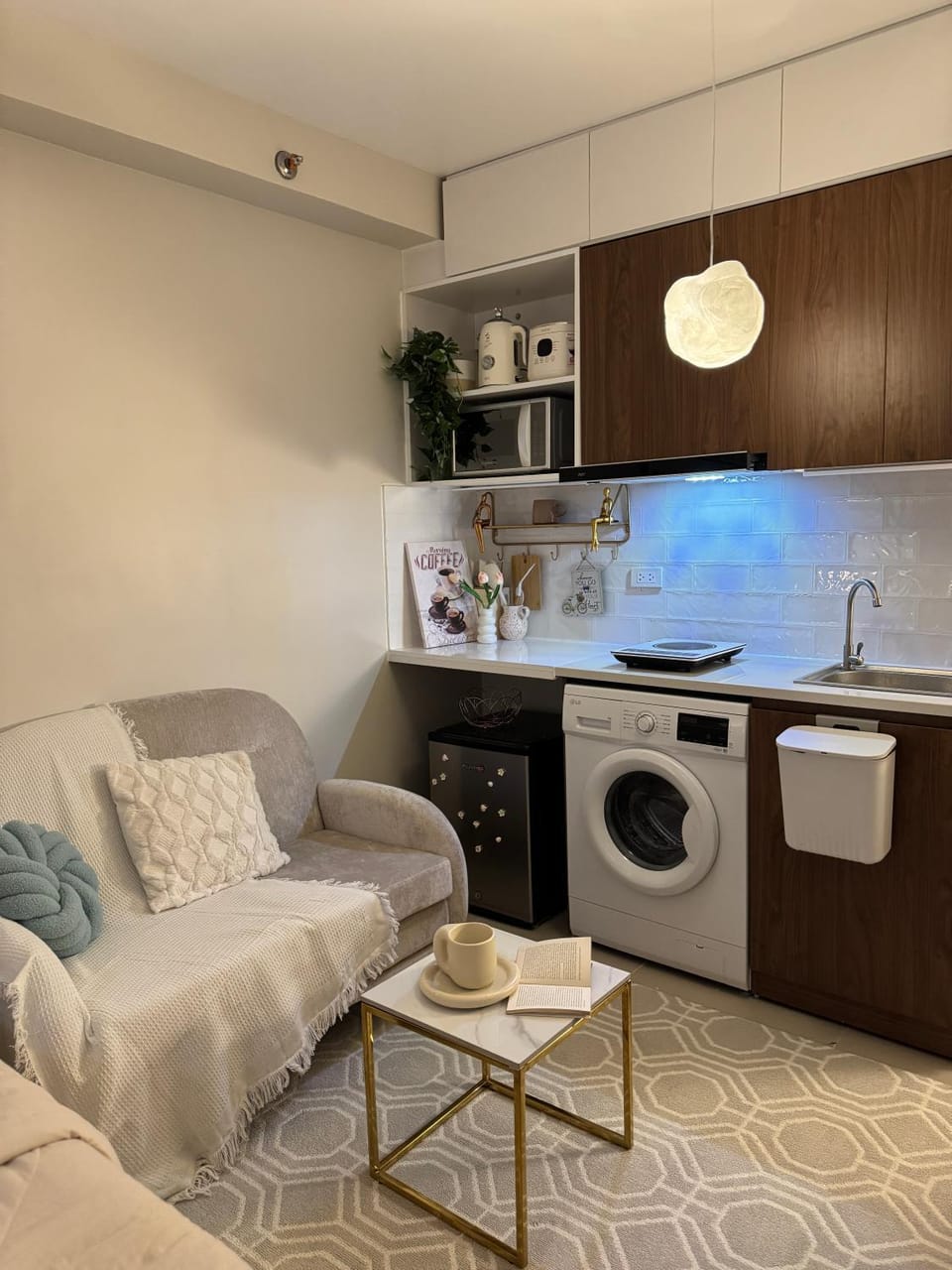 The Cozy Clouds Staycation Apartment hotel in Lapu-Lapu City