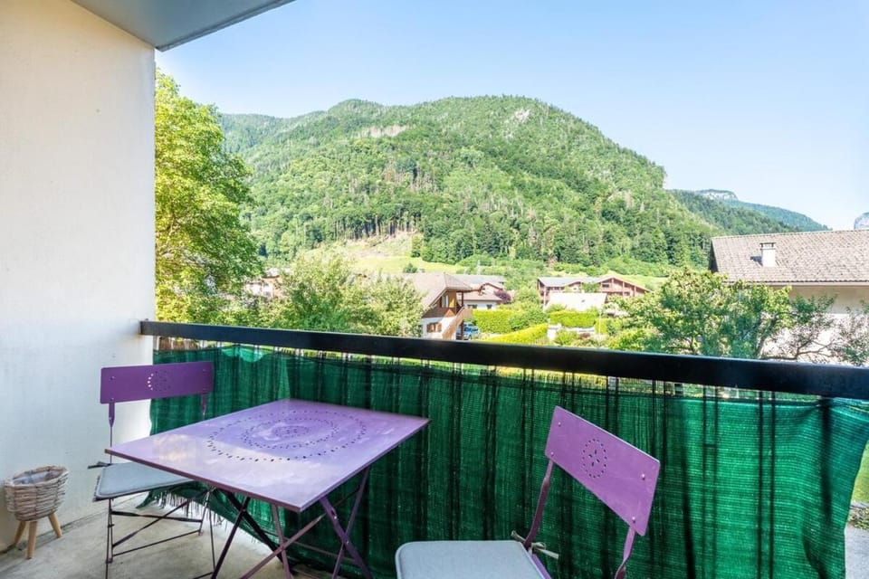 Day, Natural landscape, View (from property/room), Balcony/Terrace, Dining area, Mountain view