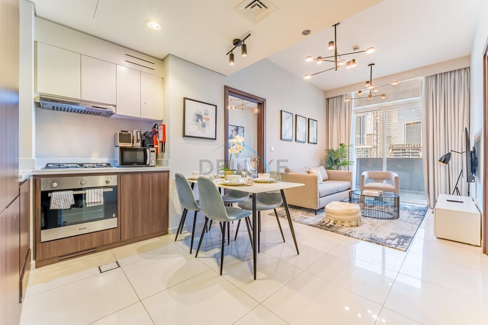 Seating area, Dining area, microwave, oven, stove, toaster, kitchen