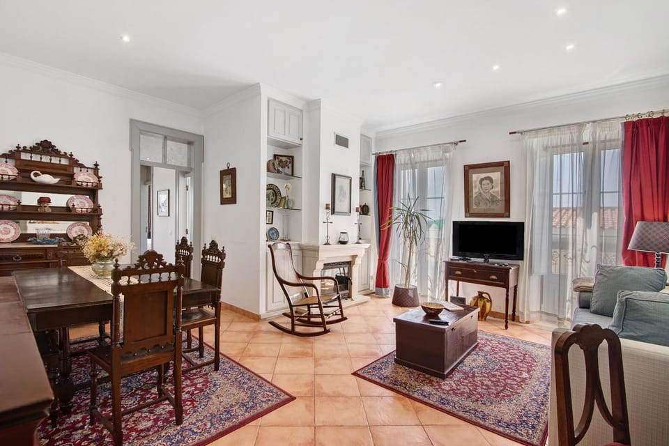 Property building, Living room