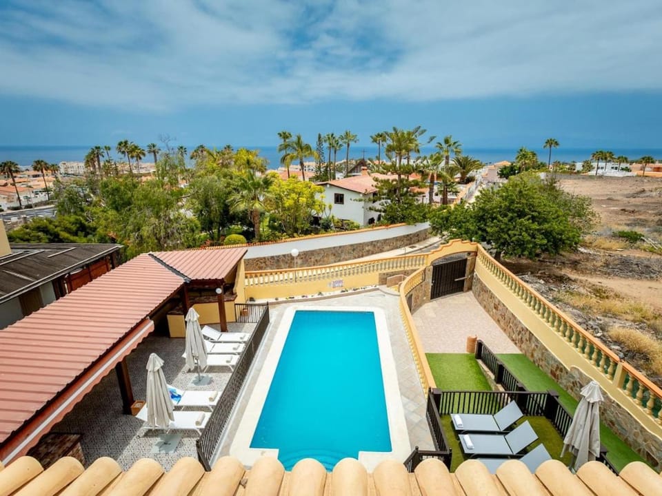 Day, Natural landscape, View (from property/room), Pool view
