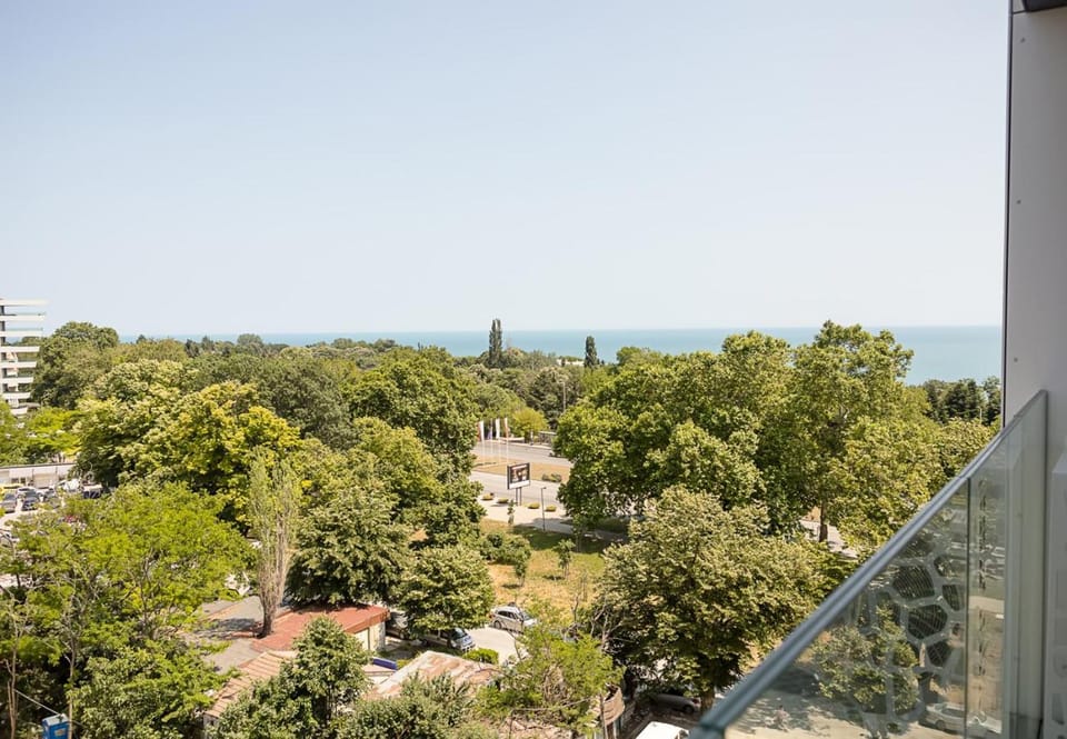Natural landscape, Balcony/Terrace, City view, Sea view