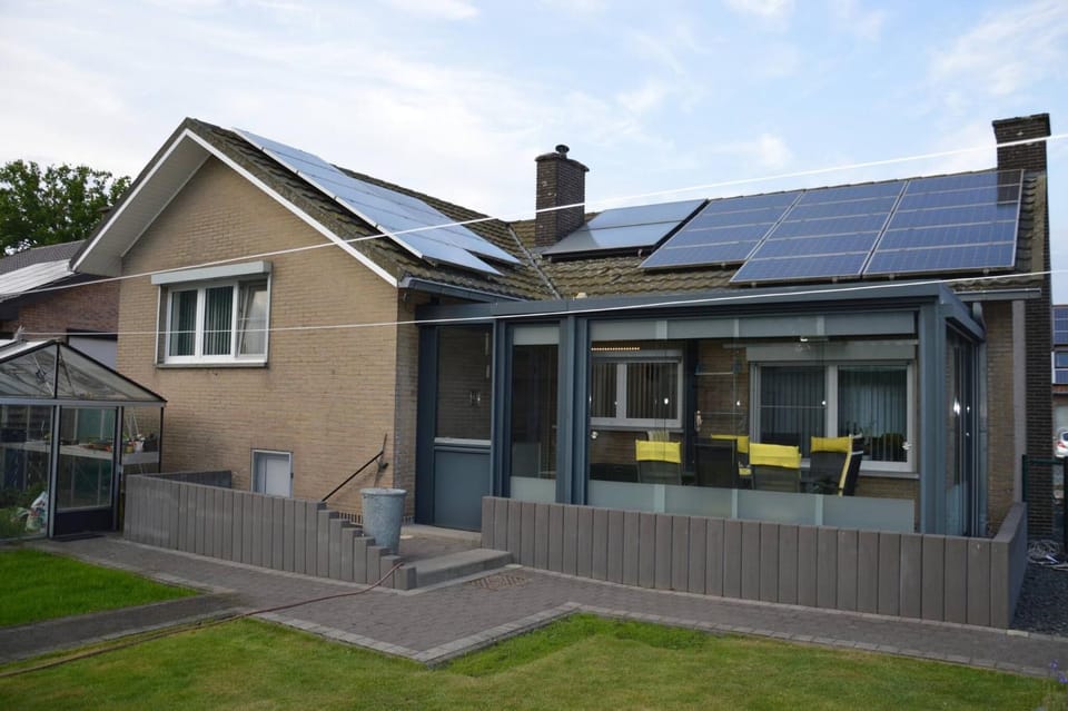 Charming Belgian Getaway, vakantiewoning in Oudsbergen - 3 Bedrooms Garden House in Limburg (province)