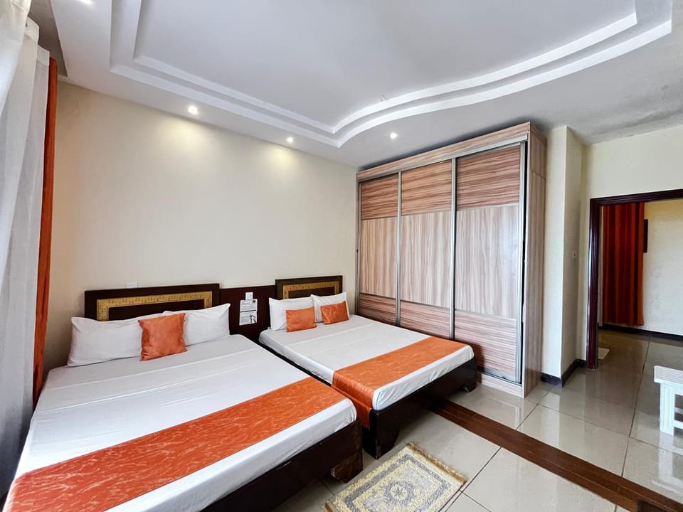 Bed, Photo of the whole room, Bedroom, air conditioner