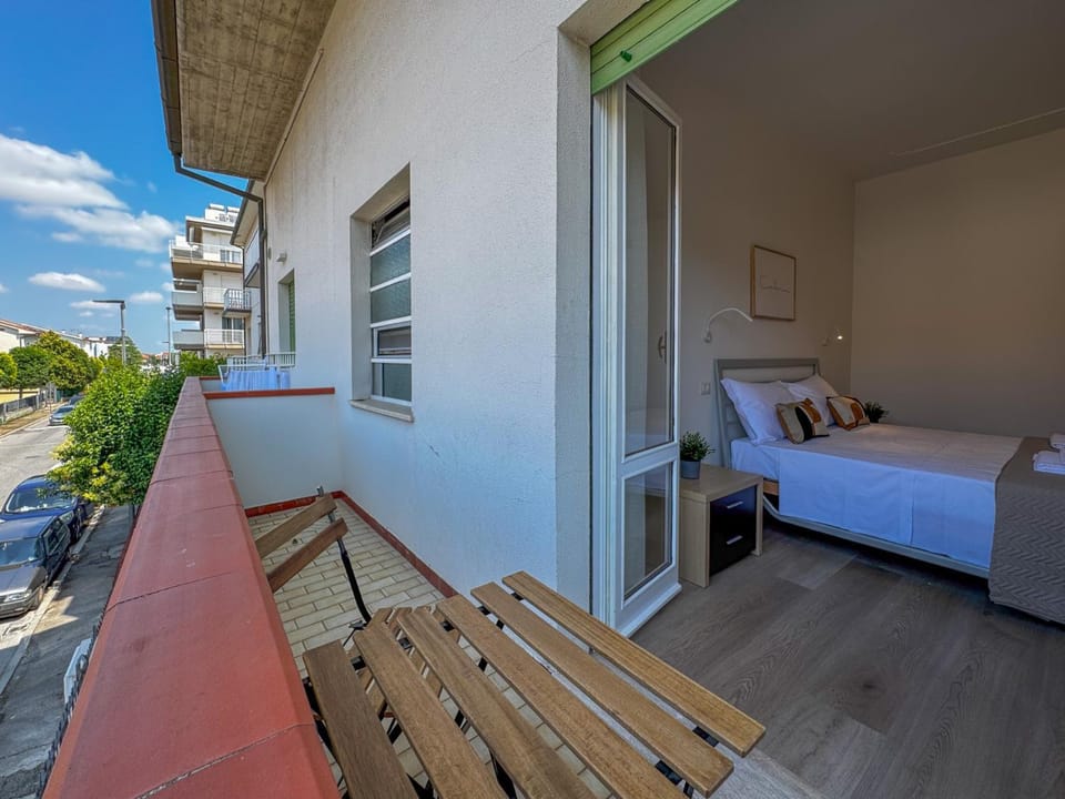 Via Friuli Stay - A Due Passi dal Mare by Host Hero Apartment in Civitanova Marche