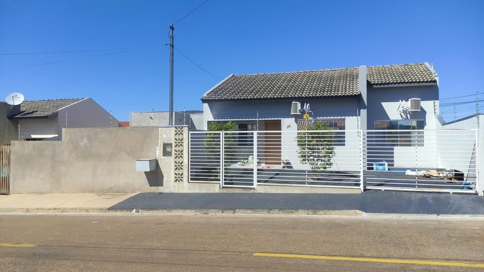 Property building, Day