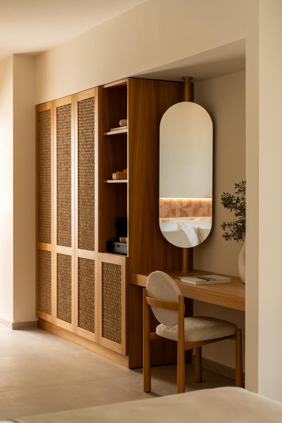 Seating area, wardrobe