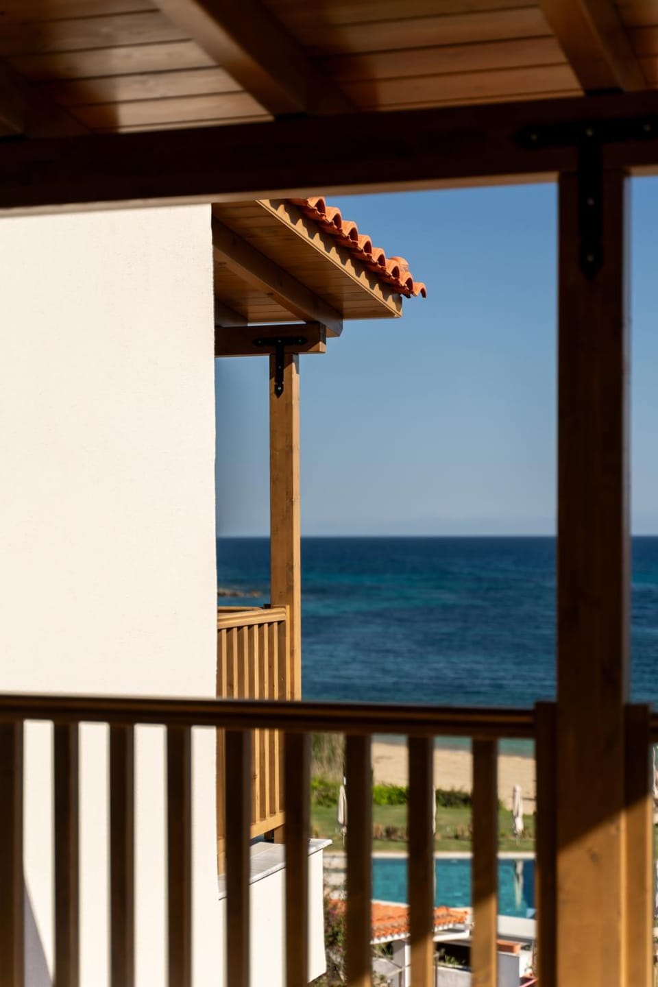 Day, Natural landscape, View (from property/room), Balcony/Terrace, Beach, Pool view, Sea view