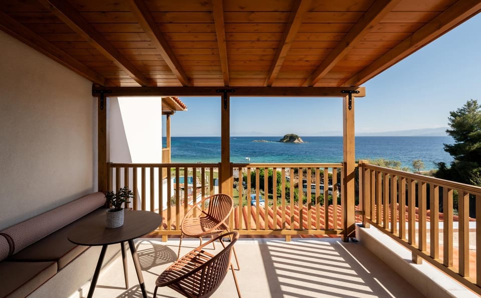 Day, Natural landscape, View (from property/room), Balcony/Terrace, Sea view
