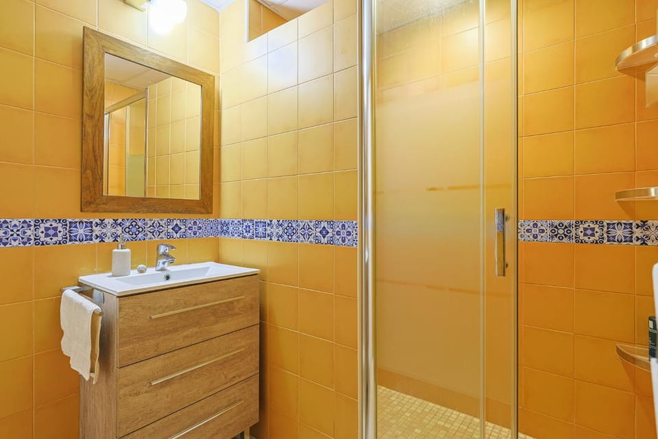 Lirios de Sevilla - Vacacional Sevilla Apartment in Seville