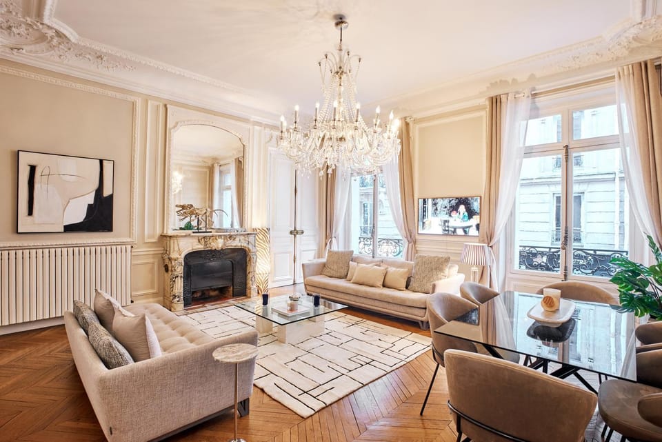 TV and multimedia, Living room, Street view