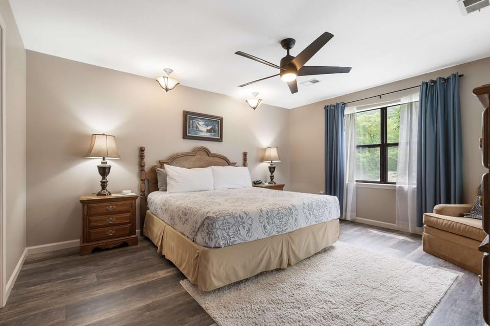 An Un-Fore-Gettable Time - Shared Pool & Near Lake House in Branson