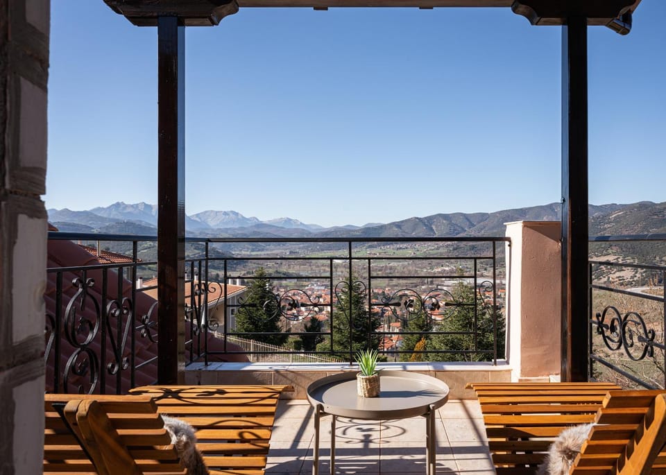 Natural landscape, Balcony/Terrace, Mountain view