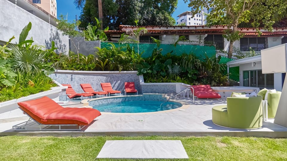Patio, Day, Natural landscape, Garden, Garden view, Pool view, Swimming pool, Swimming pool, sunbed