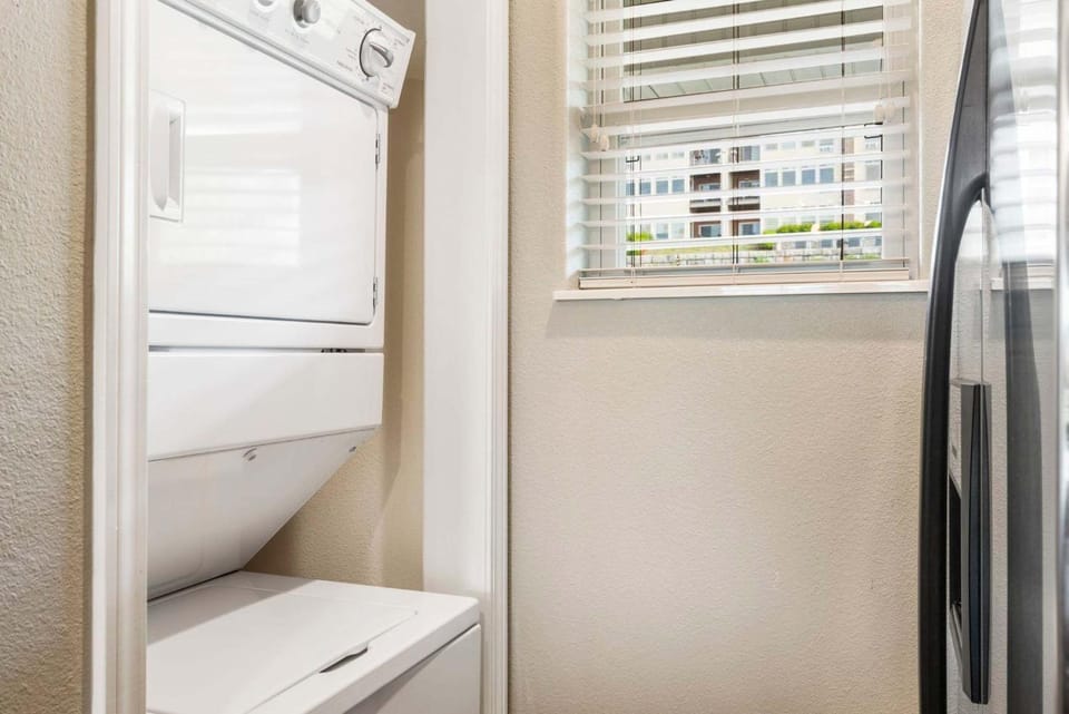 Sunset Daydream - Elegant Condo on Table Rock House in Branson