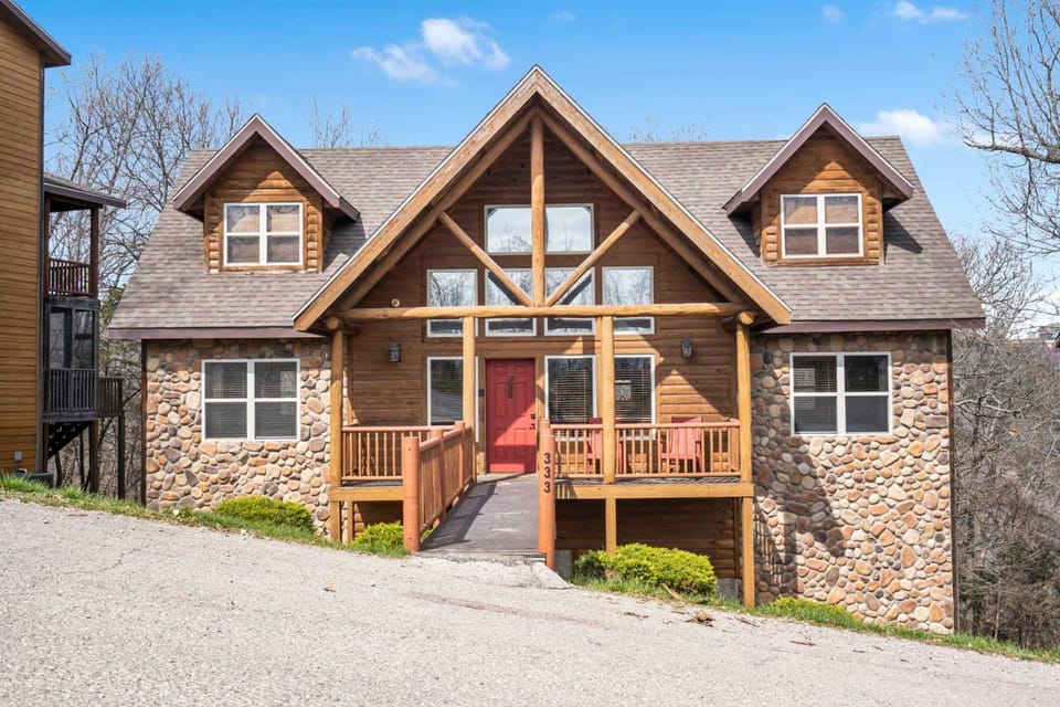 Royal Moose Lodge - A Grand Adventure for 20 House in Indian Point
