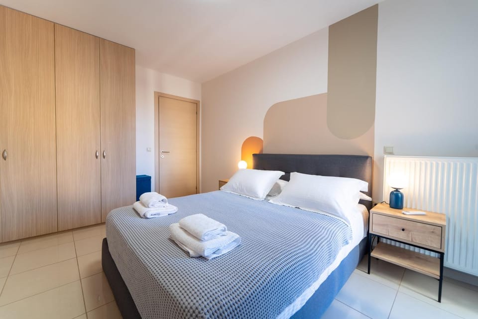 Bed, View (from property/room), View (from property/room), Landmark view, Landmark view