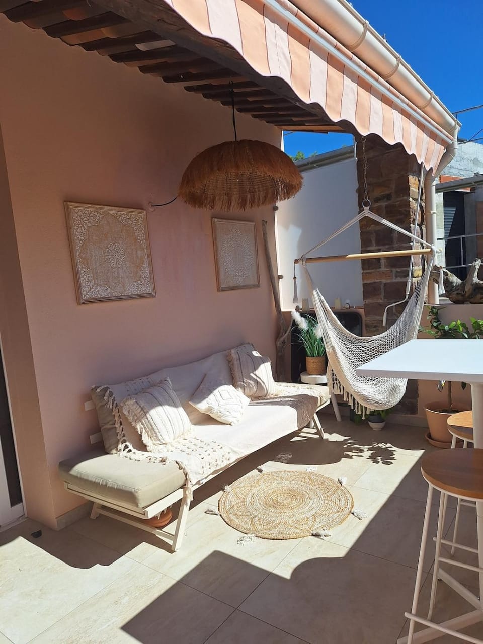 VILLA ETAGE PROCHE BORD DE MER QUARTIER Boulouris Apartment in Saint-Raphael