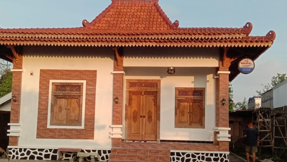 Naufal homestay & kost Vacation rental in Special Region of Yogyakarta