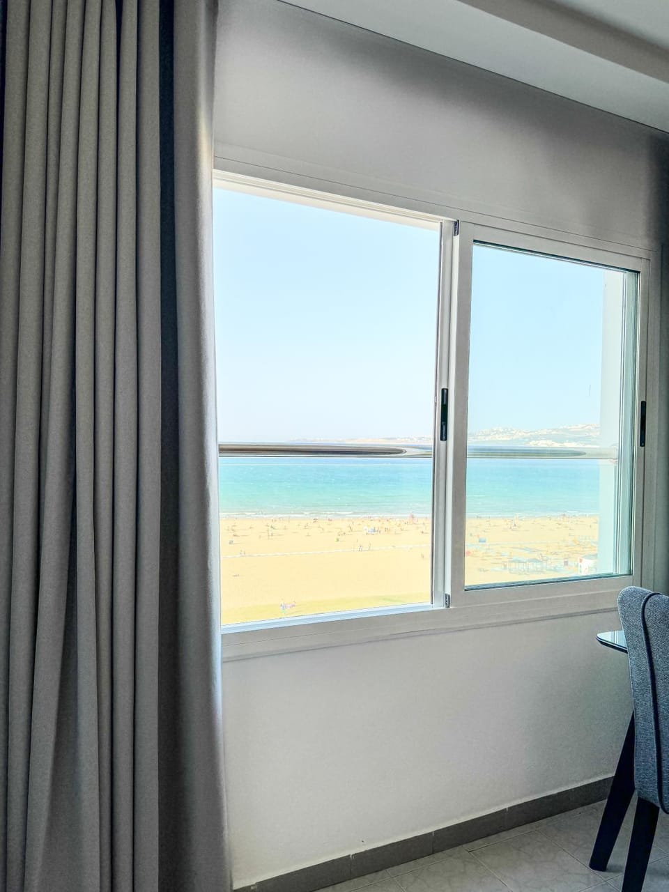 Appartement avec Vue Impressionnante sur La mer et la Marina Apartment in Tangier