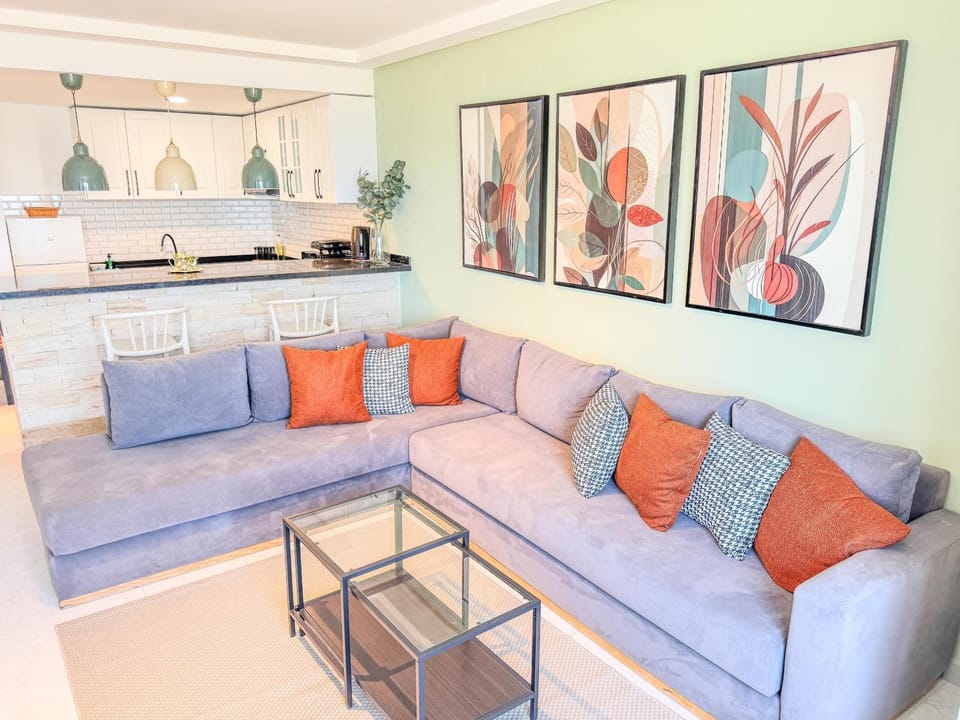 Appartement avec Vue Impressionnante sur La mer et la Marina Apartment in Tangier
