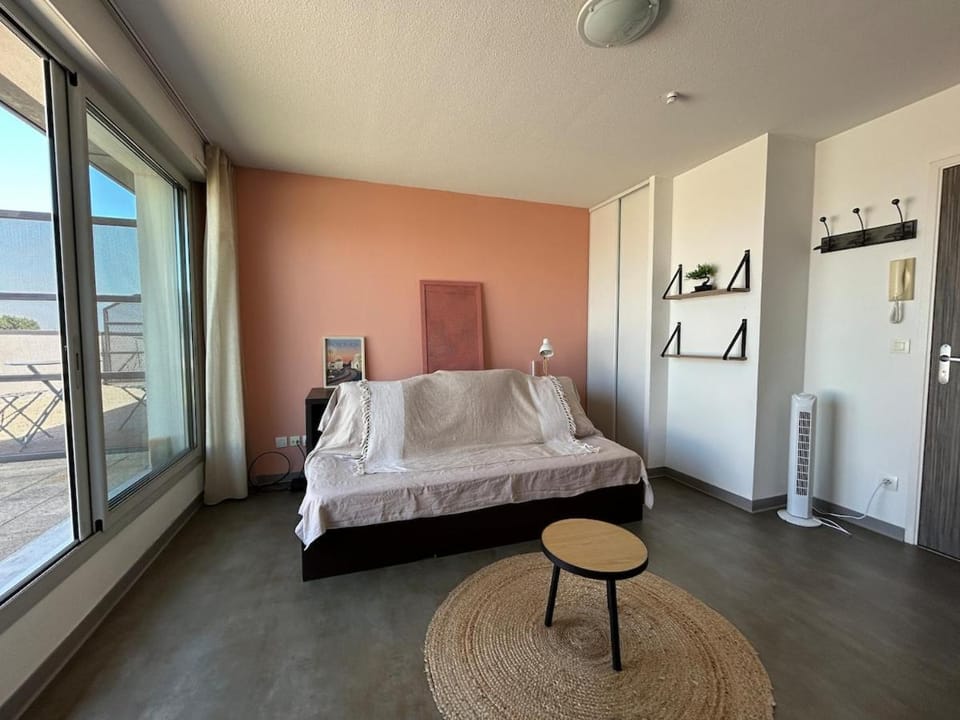 Terrasse privée, proche Bordeaux, vue imprenable Apartment in Bordeaux