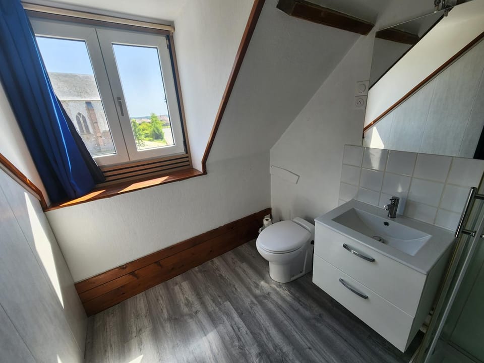 Le Croc'N Bar chambre bleue Bed and Breakfast in Normandy